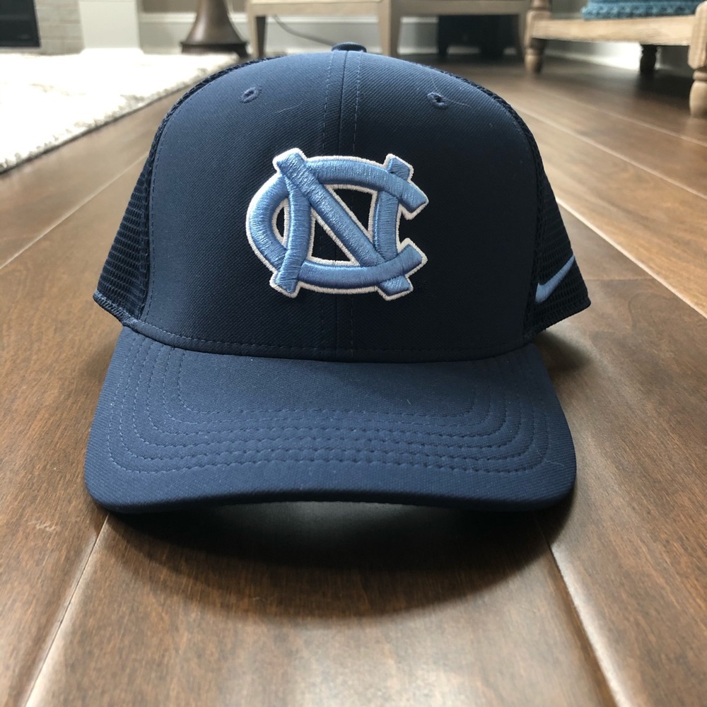 Men’s UNC Chapel Hill Nike Dri-Fit Hat